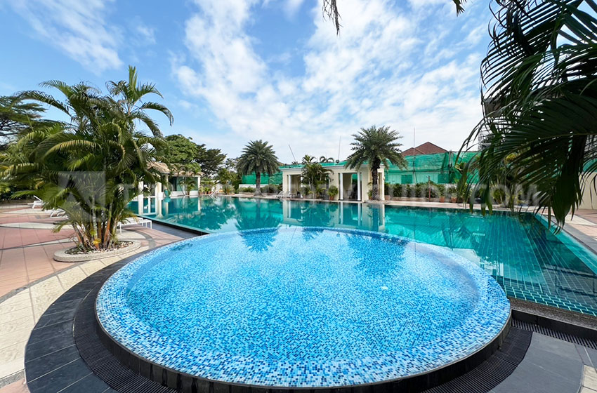 House with Shared Pool in Sukhumvit 